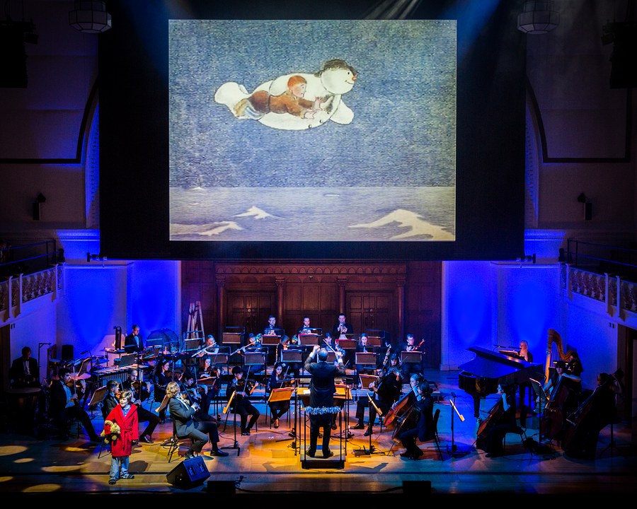 the mozart symphony orchestra perform the snowman with live film